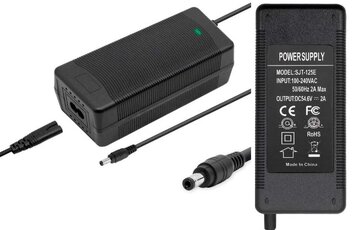 Nabíjačka 48V 54,6V 2A konektor 5,5x2,5mm