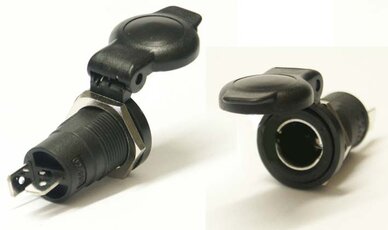 Zásuvka s příklopem pro mini autokonektor