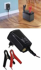 Nabíječka baterií 6V i 12V univerzální 1A