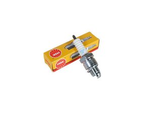 Zapalovací svíčka NGK DR8ES