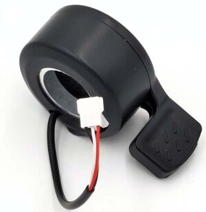 Plynová páčka na palec pro elektrokoloběžky univerzální bez výstupku Plynová páčka na palec pro elektrokoloběžky univerzální bez výstupku