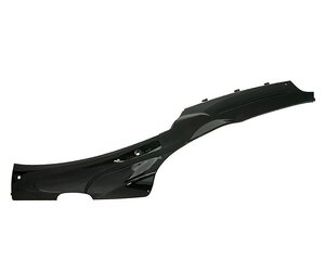 Plast boční spodní levý - černý lak pro čínské skútry 4T QT-9